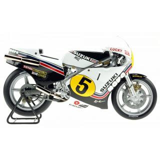 Suzuki RGV500 nº 5 Marco Luchinelli (1981) Altaya 1/12