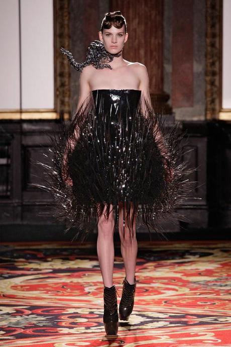 Paris Haute Couture - Sogni geometrici con Iris Van Herpen