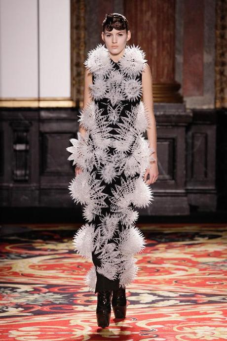 Paris Haute Couture - Sogni geometrici con Iris Van Herpen