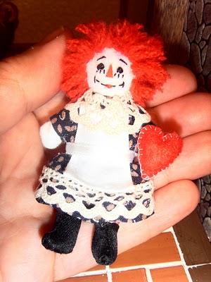 RAGGEDY ANN