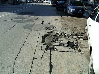 Ultima notizia! A Reggio Calabria le strade sono dissestate!