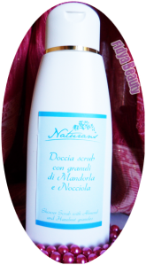 Doccia scrub con granuli di Mandorla e Nocciola