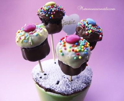 LA RICETTA ITALIANA DELLE LOLLIPOP CUPCAKE