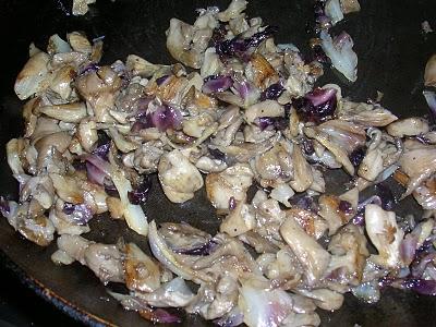 Tortelloni ripieni in salsa al tartufo