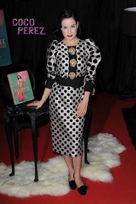 Dita Von Teese in Dolce & Gabbana a Erotica 2010