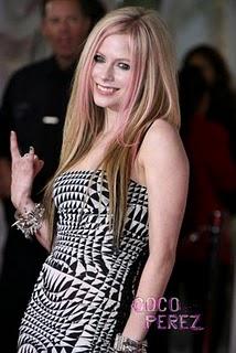 Avril Lavigne in Dolce & Gabbana Hypnotic dress