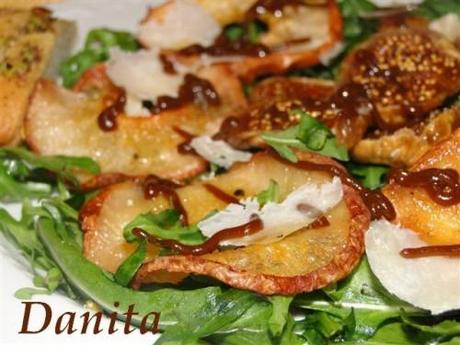 Insalata di frutta secca con riduzione di aceto balsamico