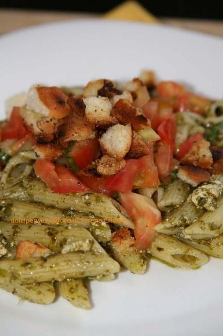 PENNETTE… BRUSCHETTE AL PESTO di Dolcipensieri