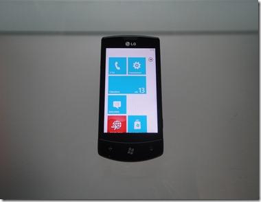 LG Optimus 7 thumb2 LG Optimus 7: Video Recensione di YourLifeUpdated