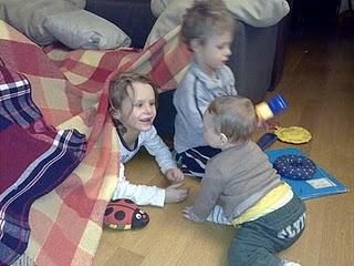 QUELLI CHE IL DIVANO SI' vs QUELLI CHE IL DIVANO NO