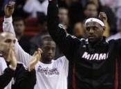 Nba: Dallas ferma Spurs. Miami risorge