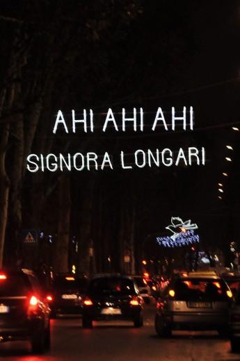 Le frasi di Mike Bongiorno illuminano il Natale a Milano