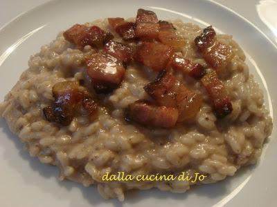 Risotto filante con polpa di taggiasche e pancetta croccante