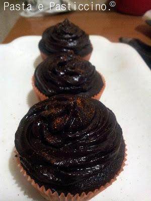 MUFFIN AL CIOCCOLATO,PERE&PEPERONCINO;.