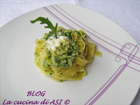 fettuccine al pesto di rucola e crescenza la cucina di ASI