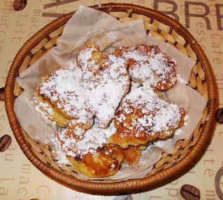 Frittelle mela, arancia e uvetta