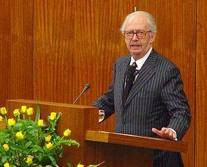 Lord Dahrendorf Deutsch: Ralf Dahrendorf 2003 ...