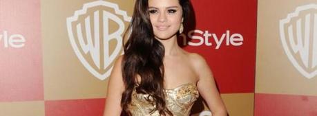 Selena Gomez ubriaca ai Golden Globes?