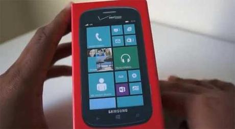 Samsung ATIV Caratteristiche video unboxing Windows Phone 8 a portata di mano