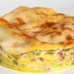 Ricette di primi: lasagne con zucchine, speck e provola