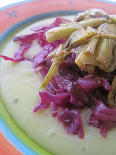 Insalata Calda di Cavolo Rosso e Carciofi su Crema di Patate e Gambi al Rosmarino .