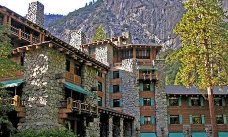 Shining, l'Overlook hotel, il Timberline Lodge e l'Ahwahnee hotel Shining, l'Overlook hotel, il Timberline Lodge e l'Ahwahnee hotel
