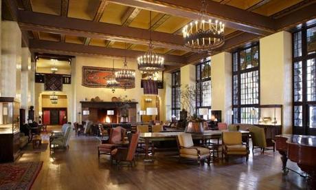 Shining, l'Overlook hotel, il Timberline Lodge e l'Ahwahnee hotel