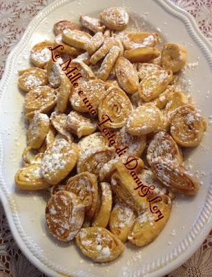 TAGLIATELLE DOLCI DI CARNEVALE