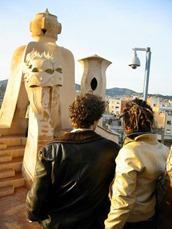 Couple on top of La Pedrera by lullabi