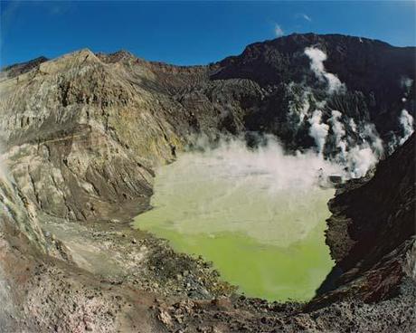 FURIOSO AUMENTO DELL'ATTIVITÀ' GEOTERMICA A WHITE ISLAND