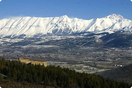 Vista Panoramica del Gran Sasso dal Monastero Fortezza Santo Spirito