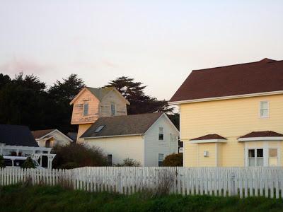 Mendocino mon amour/2: Le case