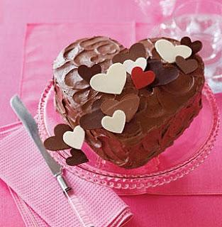 TORTA GLASSATA CON CUORE MORBIDO PER SAN VALENTINO