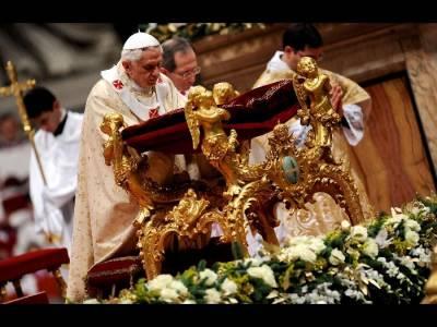 Ratzinger, Faldistòrio