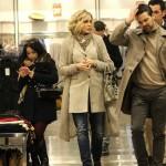 Roma, Brigitta Boccoli shopping con il compagno e il figlio05