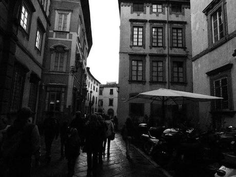 Cronache di otto sbandati in quel di Toscana