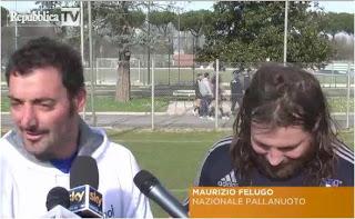 Pallanuoto vs Rugby: ecco la mischia!