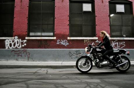 Louna and Triumph Thruxton