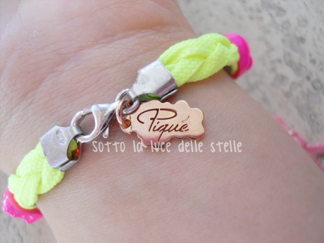 Review Moda - Piquè Montmartre: braccialetti fluo