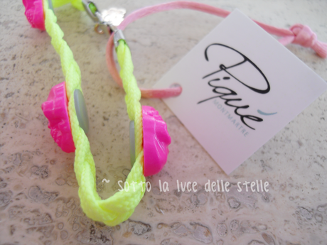 Review Moda - Piquè Montmartre: braccialetti fluo