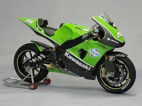 S.Nakano '04 KAWASAKI ZX-RR #56