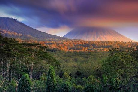 VIOLENTA ERUZIONE IN INDONESIA