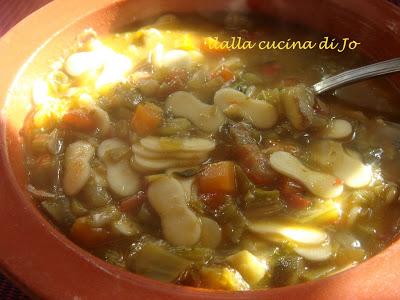 Minestrone arlecchino con carciofi e corzetti