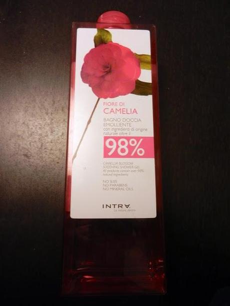 Review: Intra - Bagnodoccia Fiore di Camelia