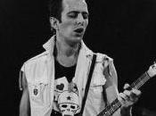 Granada dedica piazza Strummer