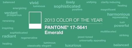 PANTONE 17-5641 Emerald