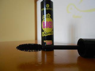 Mascara Essence: Get Big Lashes!