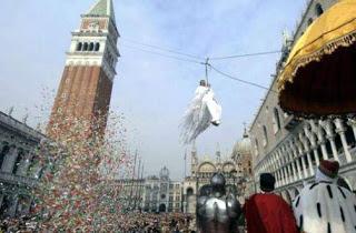 CARNEVALE A VENEZIA ... PONTI CALLI E FESTE IN MASCHERA ...