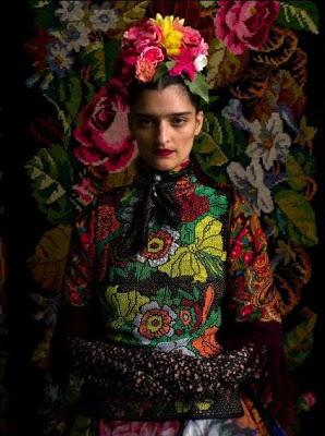 Garden outfit _ Frida Kahlo