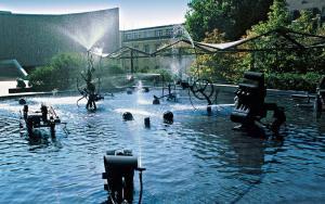 Tinguely-Brunnen_01